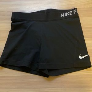 Nike - M athletic compression shorts